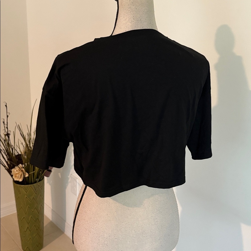 Never worn SHEIN small crop top 1695 - Picture 4 of 6